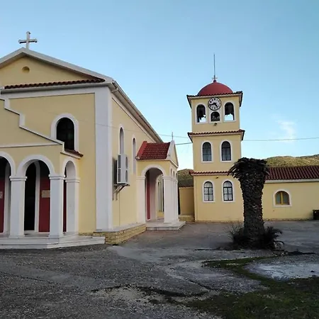 Casa de Férias With Private Pool For Rent In Tzanata Kefalonia *